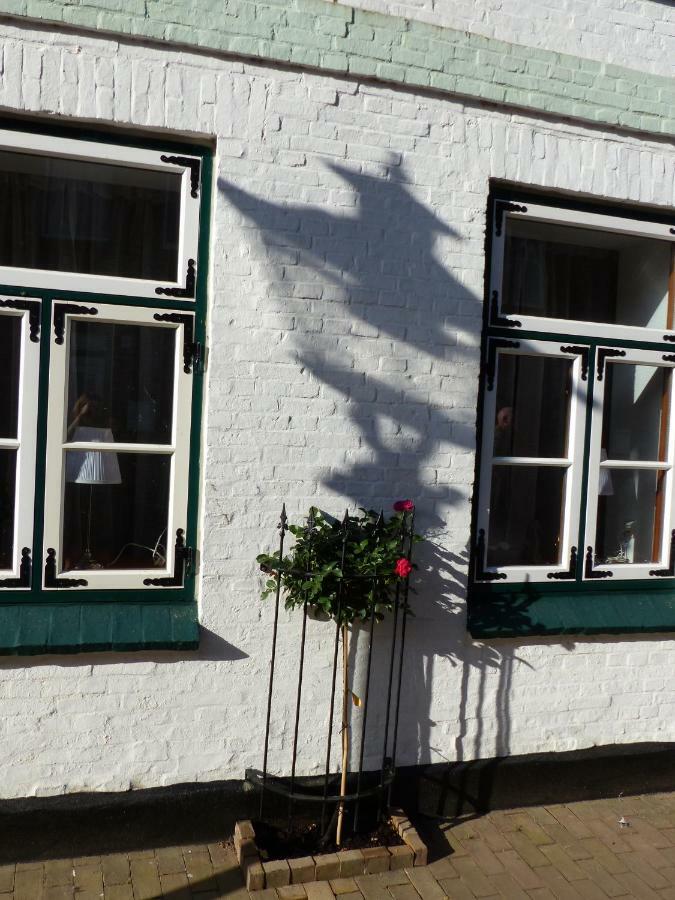 Alter Kraemerladen Von 1732 Friedrichstadt Buitenkant foto